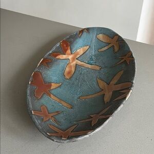 Artistic Ceramic Oval Dish with Floral Inspiration, can hang on wall